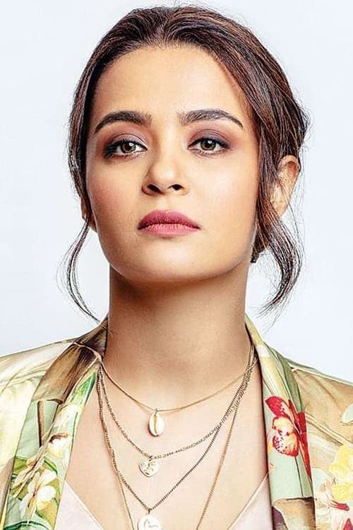 Фото Surveen Chawla