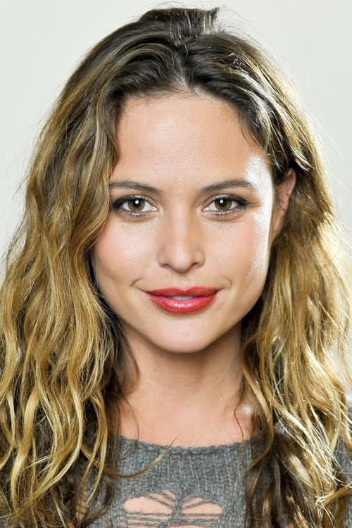Фото Josie Maran