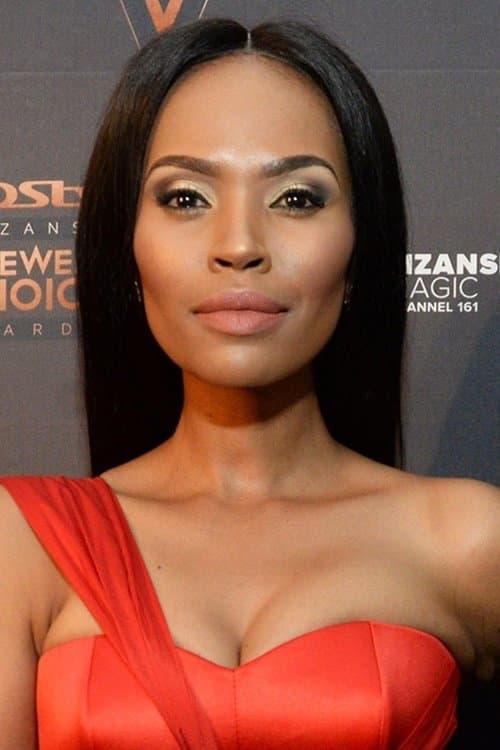 Фото Gail Mabalane