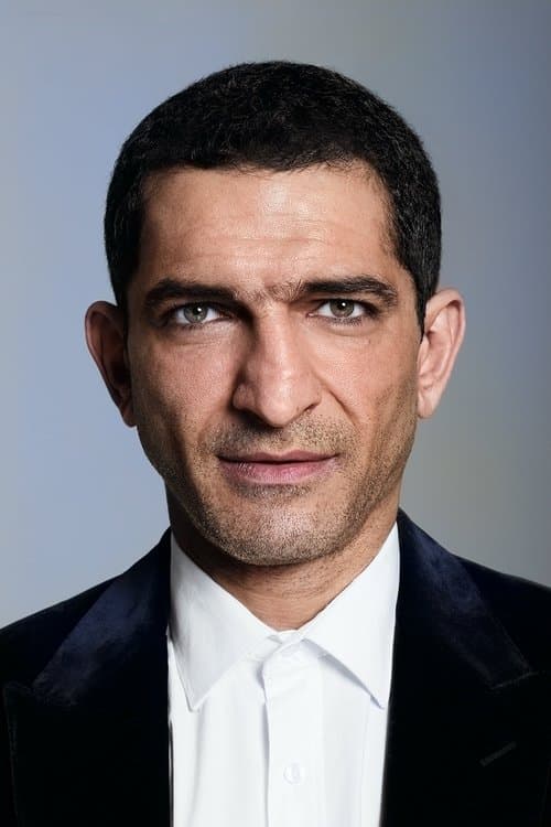Фото Amr Waked