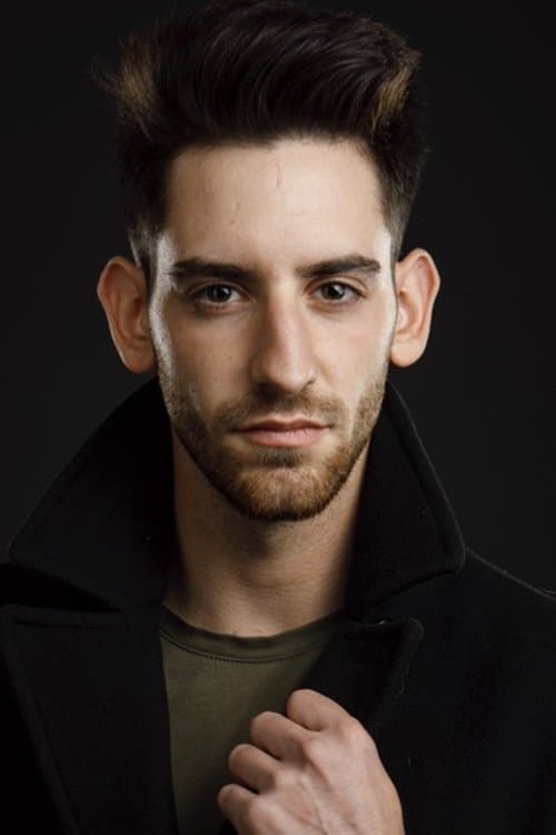Фото Noah Bain Garret