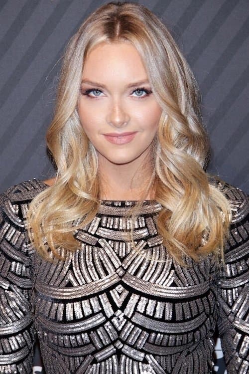 Фото Camille Kostek