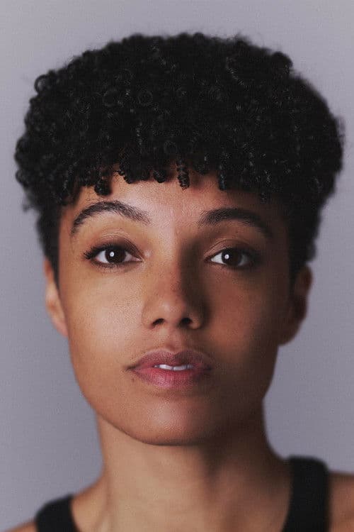 Фото Maisie Richardson-Sellers