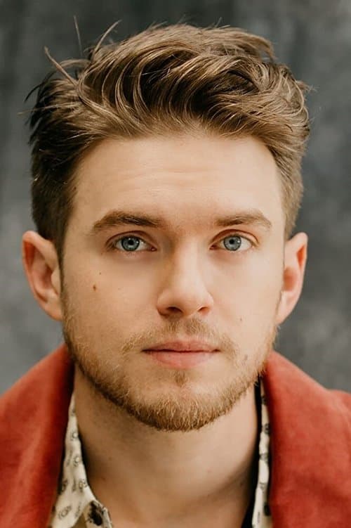 Фото Chris Brochu