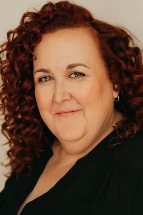 Фото Sharron Matthews