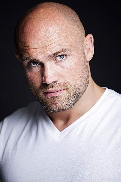 Фото Cathal Pendred