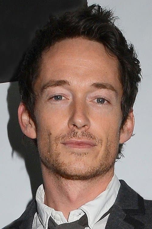 Фото Simon Quarterman