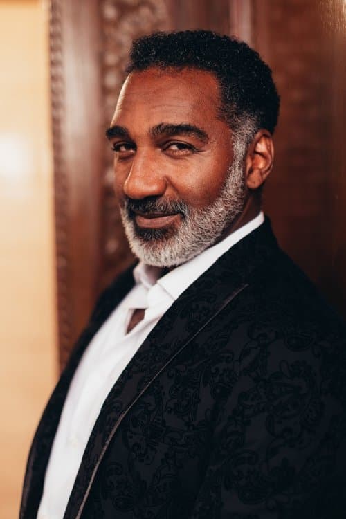Фото Norm Lewis
