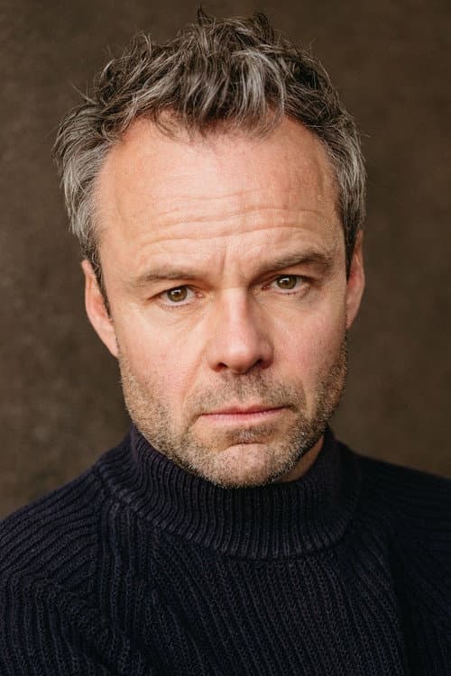 Фото Jamie Glover