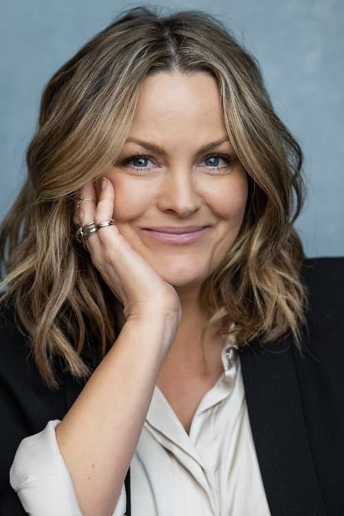 Фото Jo Joyner