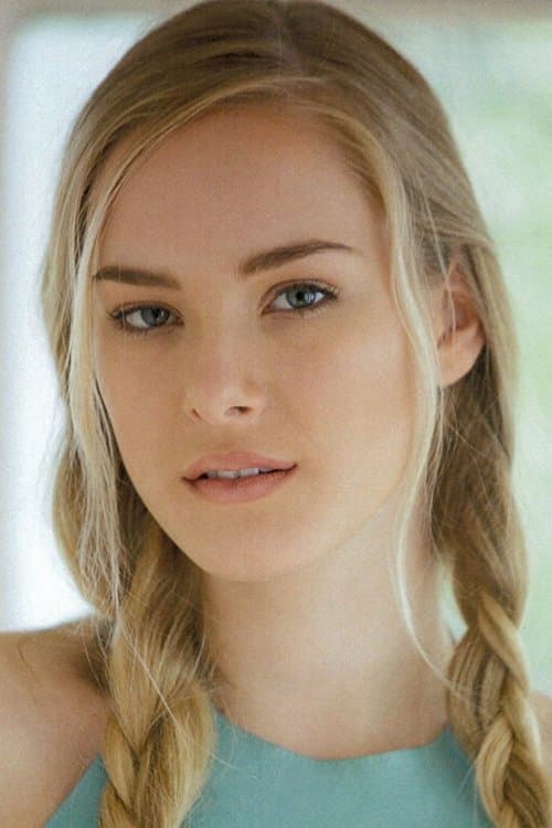 Фото Emma Bellomy