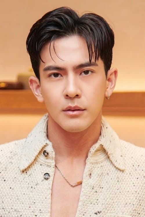 Фото พงศกร เมตตาริกานนท์