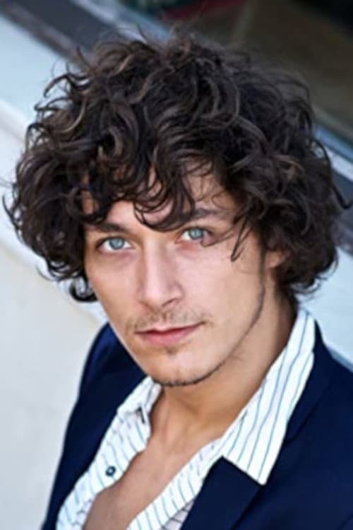 Фото Noah Saavedra