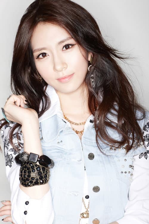 Фото Lee Hyang-sook