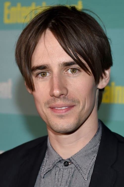 Фото Reeve Carney
