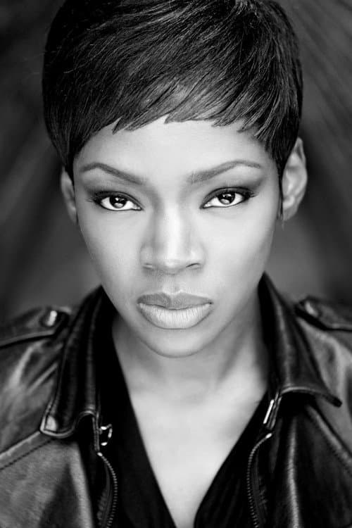 Фото Caroline Chikezie