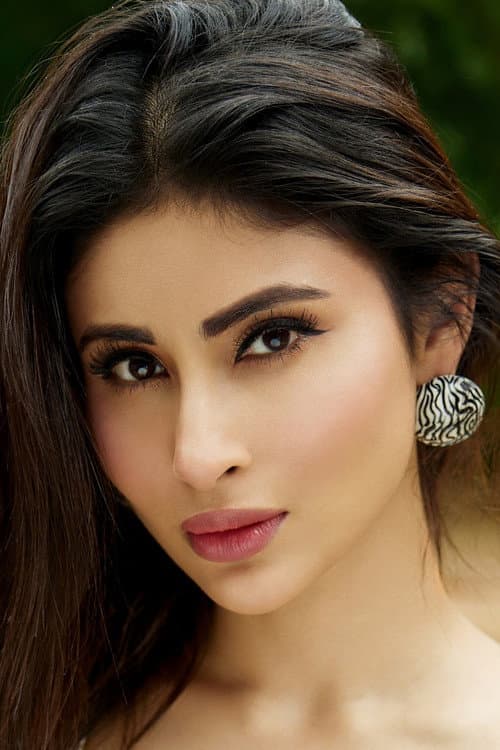 Фото Mouni Roy
