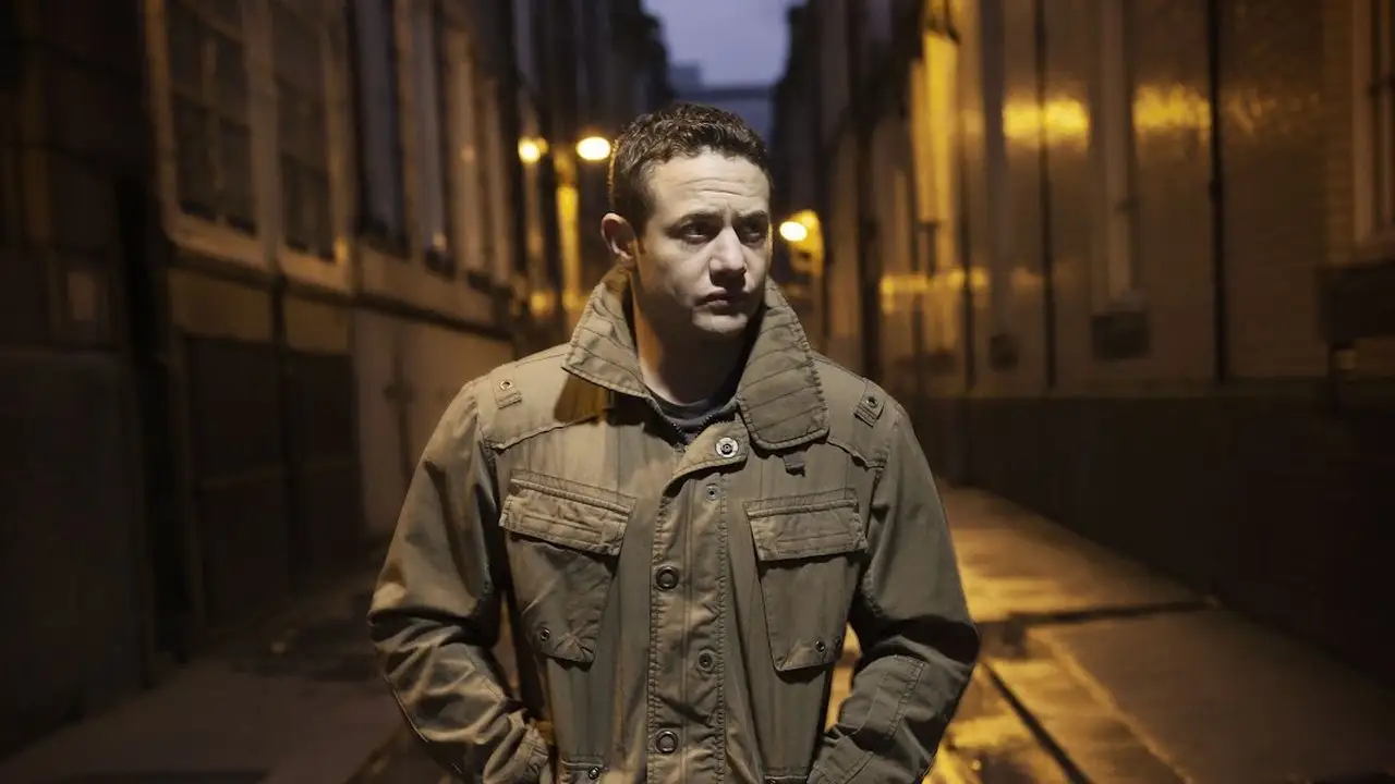 Кадр із серіалу Гарний Коп (2012)
