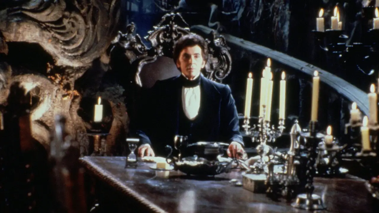 Кадр з фільму Дракула (1979)