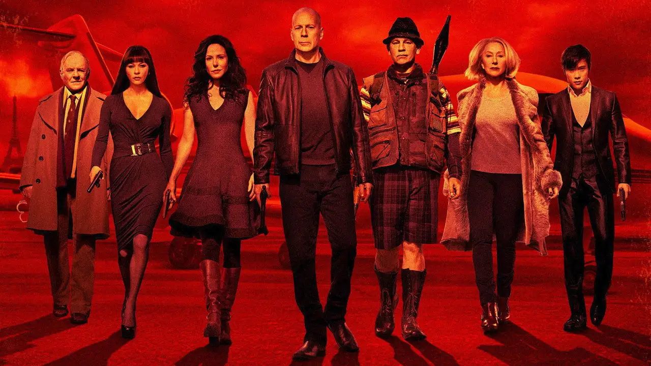 Кадр з фільму Ред 2 (2013)