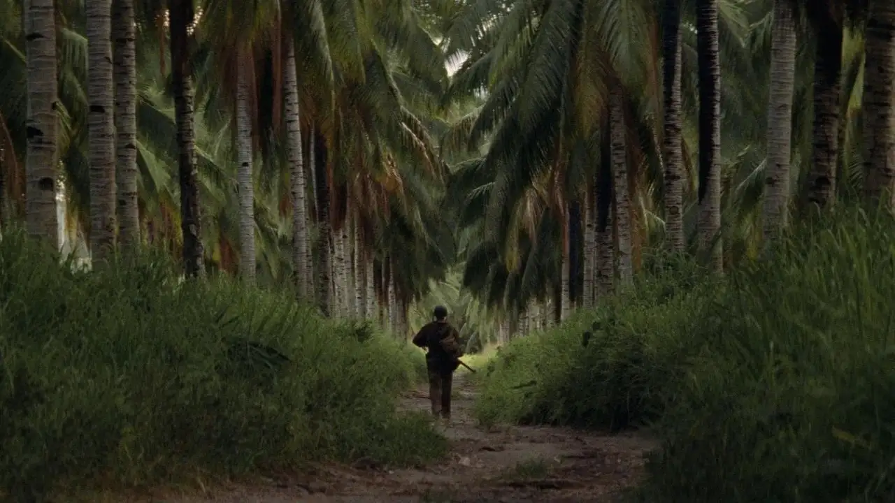 Кадр з фільму Тонка червона лінія (1998)