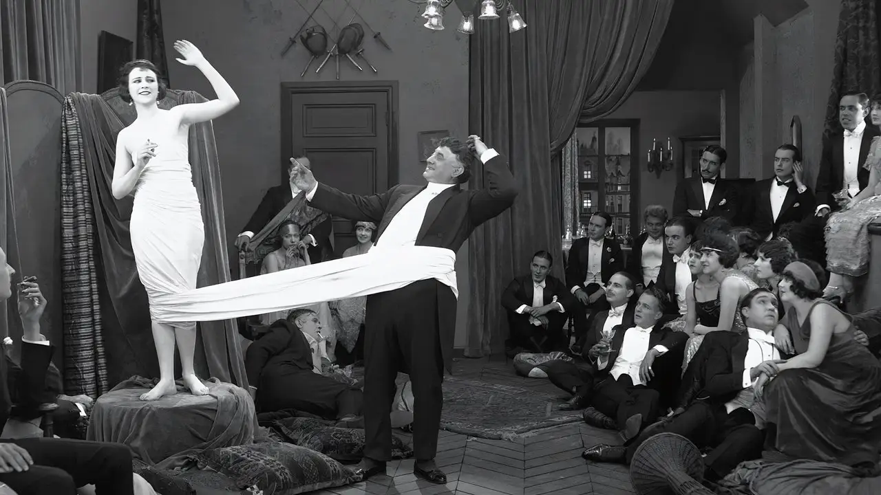 Кадр з фільму Парижанка (1923)