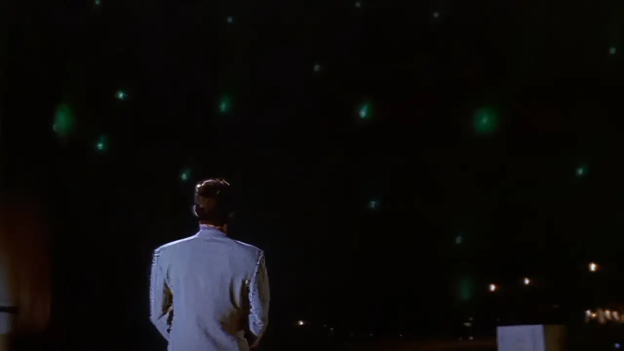 Кадр із серіалу Смертельне вторгнення (1997)