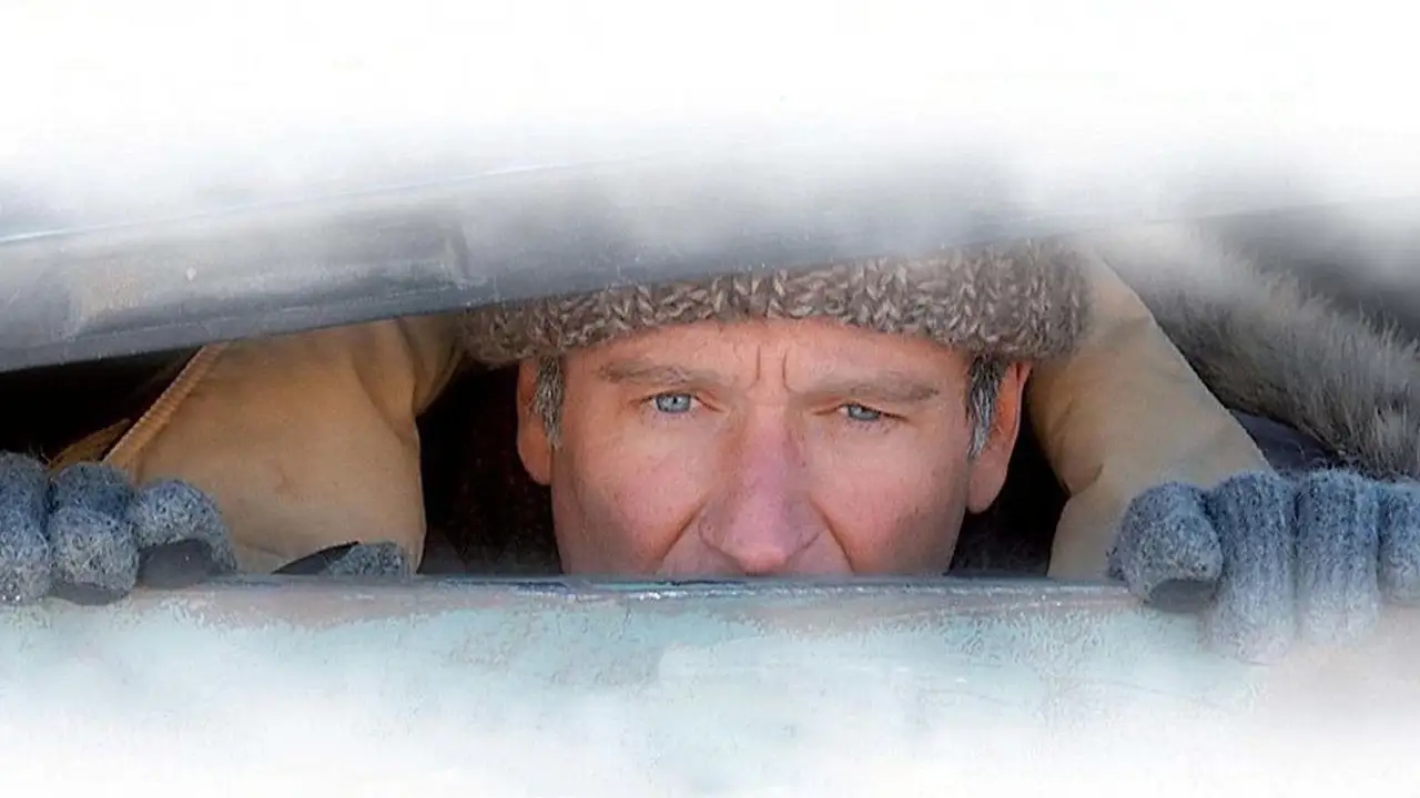 Кадр з фільму Великий Білий тягар (2005)