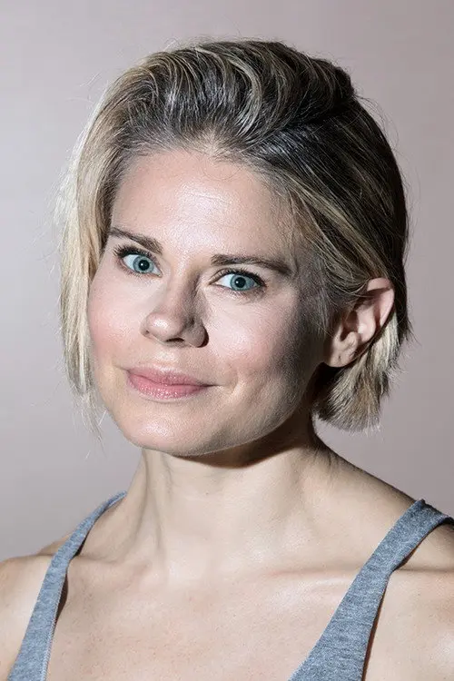 Фото Celia Keenan-Bolger