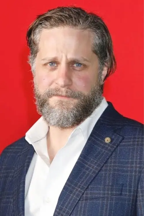 Фото Joe Tippett