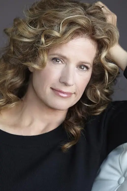 Фото Nancy Travis