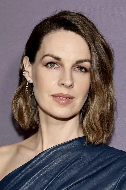 Фото Jessica Raine