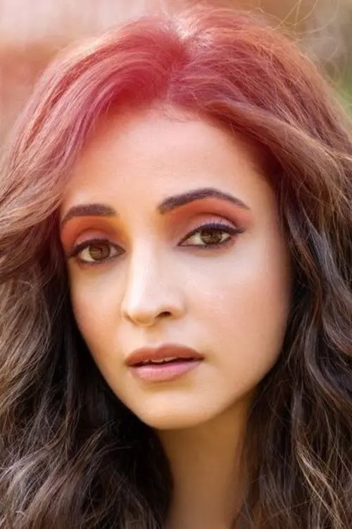 Фото Sanaya Irani