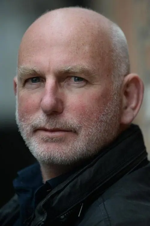 Фото Gary Lewis