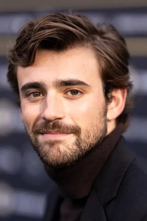 Фото Charlie Rowe
