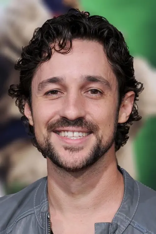 Фото Thomas Ian Nicholas