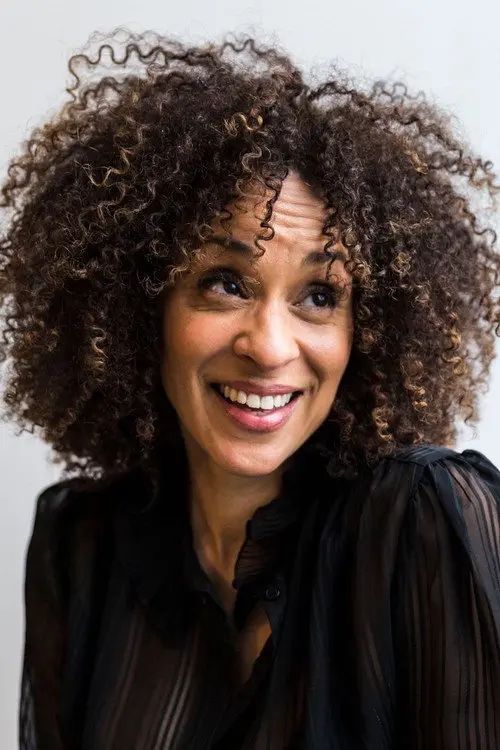 Фото Karyn Parsons