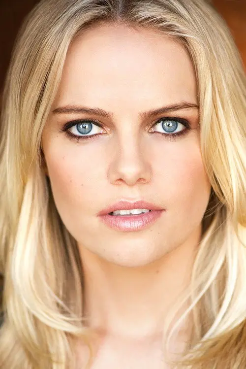 Фото Mircea Monroe