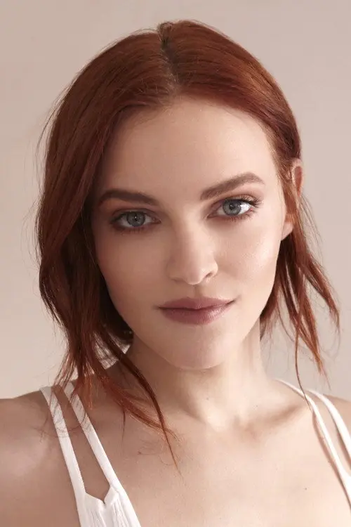 Фото Madeline Brewer