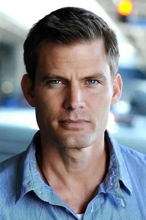 Фото Casper Van Dien