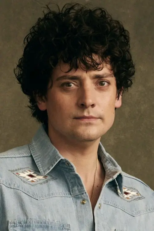 Фото Aneurin Barnard