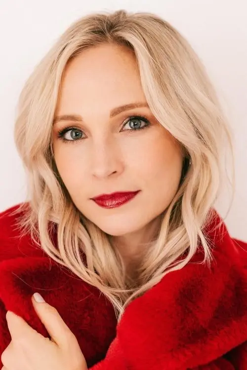 Фото Candice King
