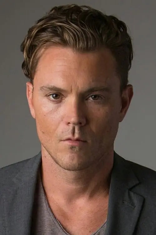 Фото Clayne Crawford