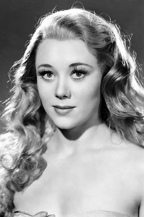 Фото Glynis Johns