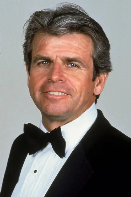 Фото William Devane