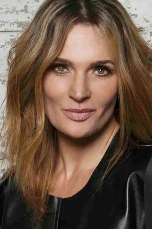 Фото Danielle Cormack