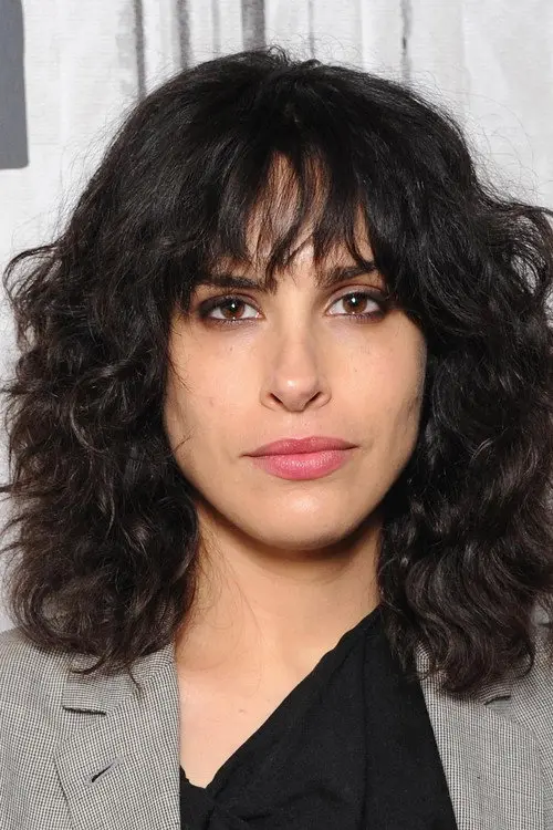 Фото Desiree Akhavan
