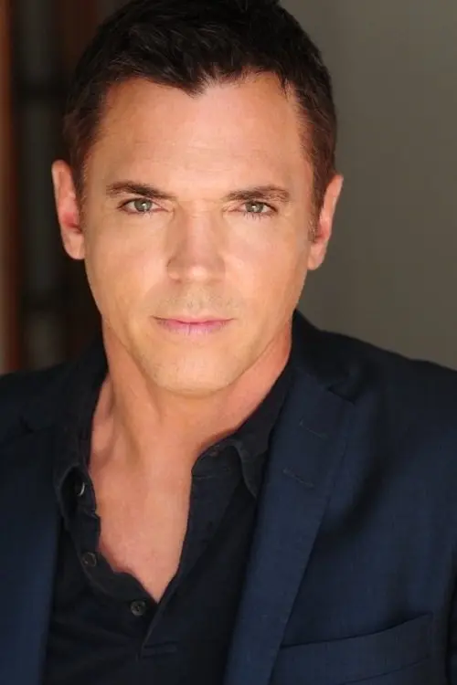 Фото Nicholas Lea